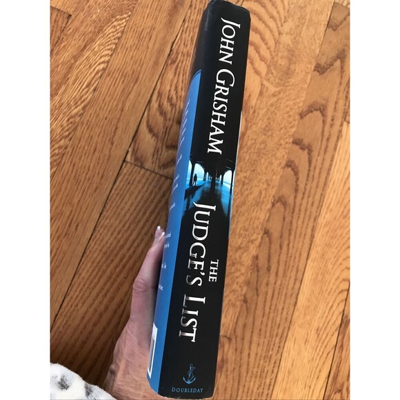 John Grisham, The Judge’s List, Hardcover - Picture 3 of 3